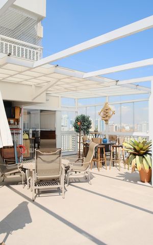 Apartamento à venda com 151m², 2 quartos e 2 vagasTerraço