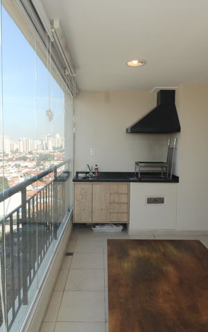 Apartamento à venda com 71m², 2 quartos e 2 vagasVaranda/Churrasqueira