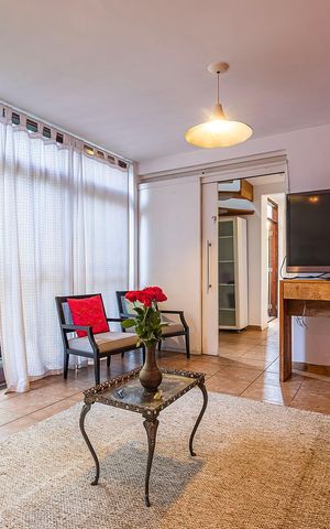 Casa para alugar com 430m², 6 quartos e 2 vagas Casa para alugar com 430m², 6 quartos e 2 vagasCasa 2 - Sala
