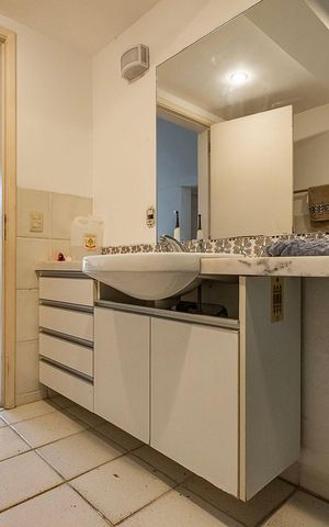 Casa para alugar com 430m², 6 quartos e 2 vagas Casa para alugar com 430m², 6 quartos e 2 vagasCasa 1 - Banheiro Social