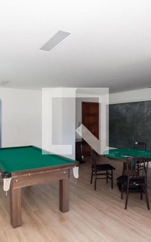 Apartamento à venda com 70m², 2 quartos e 1 vaga Apartamento à venda com 70m², 2 quartos e 1 vagaÁrea comum - Salão de jogos