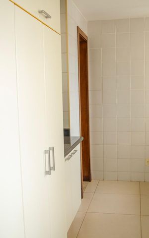 Apartamento para alugar com 164m², 4 quartos e 3 vagas