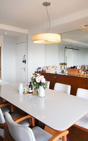 Apartamento à venda com 117m², 3 quartos e 4 vagas Apartamento à venda com 117m², 3 quartos e 4 vagasSala