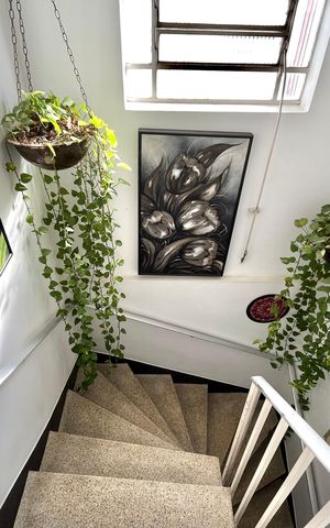 Casa à venda com 170m², 3 quartos e 2 vagasEscada