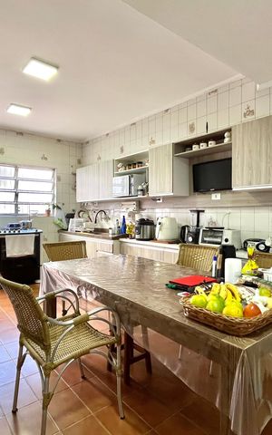 Casa à venda com 170m², 3 quartos e 2 vagasCozinha
