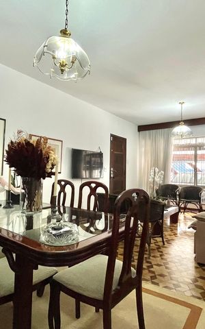 Casa à venda com 170m², 3 quartos e 2 vagasSala
