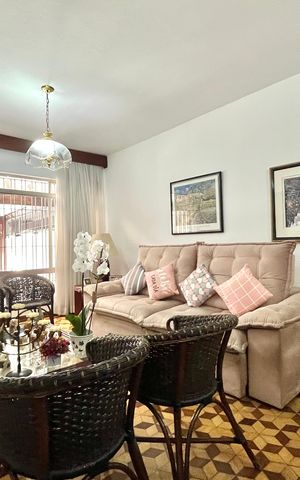 Casa à venda com 170m², 3 quartos e 2 vagasSala