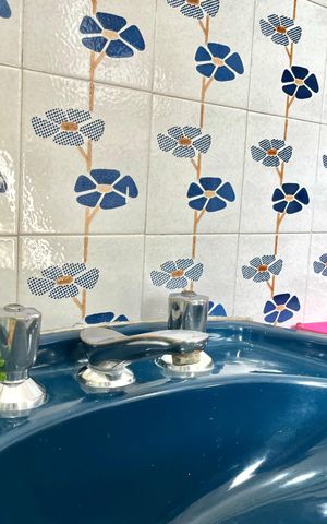 Casa à venda com 170m², 3 quartos e 2 vagasBanheiro Corredor