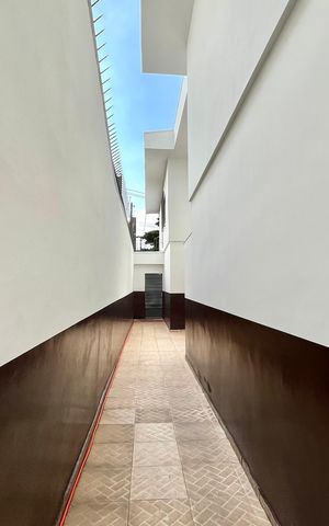 Casa à venda com 170m², 3 quartos e 2 vagasÁrea externa