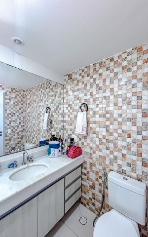 Apartamento à venda com 100m², 3 quartos e 2 vagasBanheiro da Suíte