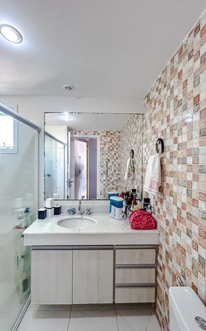 Apartamento à venda com 100m², 3 quartos e 2 vagasBanheiro da Suíte