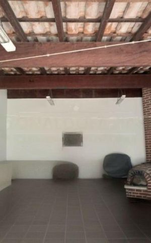 Casa à venda com 143m², 5 quartos e 2 vagas