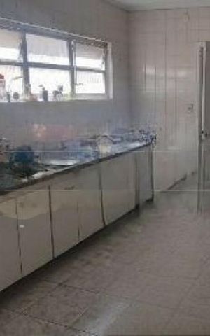 Casa à venda com 143m², 5 quartos e 2 vagas