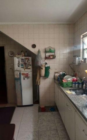 Casa à venda com 143m², 5 quartos e 2 vagas