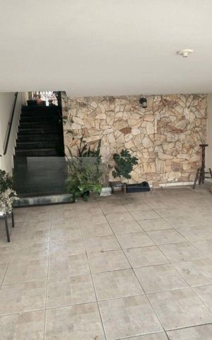 Casa à venda com 143m², 5 quartos e 2 vagas