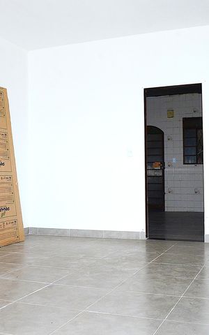 Casa à venda com 250m², 3 quartos e 6 vagasSala