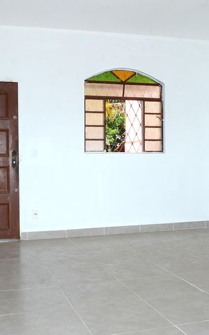 Casa à venda com 250m², 3 quartos e 6 vagasSala