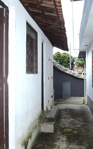 Casa à venda com 250m², 3 quartos e 6 vagasÁrea externa