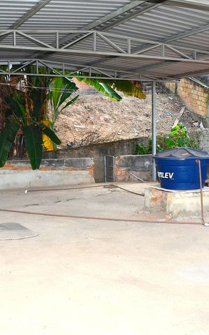Casa à venda com 250m², 3 quartos e 6 vagasTerraço