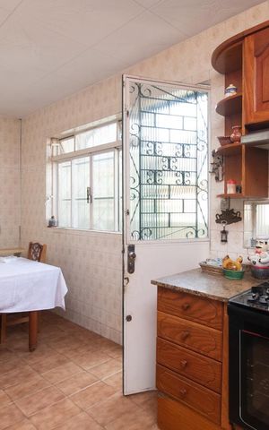 Casa para alugar com 249m², 4 quartos e 1 vagaCozinha