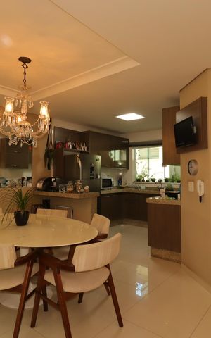 Casa à venda com 175m², 3 quartos e 2 vagasSala de Jantar