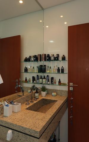 Casa à venda com 175m², 3 quartos e 2 vagasBanheiro da Suíte 3