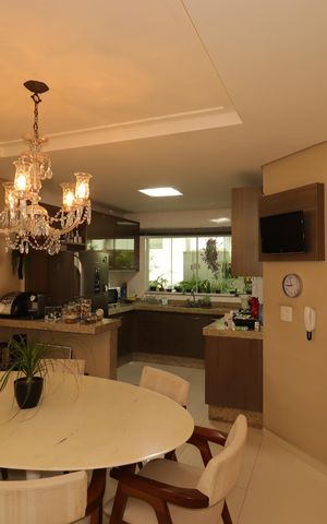 Casa à venda com 175m², 3 quartos e 2 vagasSala de Jantar