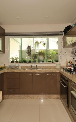 Casa à venda com 175m², 3 quartos e 2 vagasCozinha