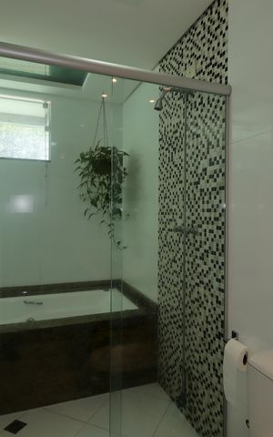 Casa à venda com 175m², 3 quartos e 2 vagasBanheiro da Suíte 3