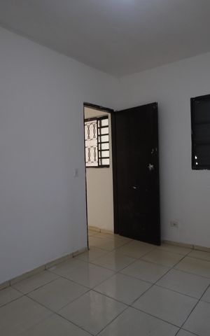 Casa para alugar com 100m², 2 quartos e 1 vagaQuarto 1