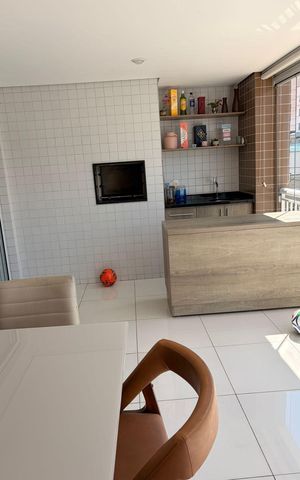 Apartamento à venda com 119m², 3 quartos e 2 vagas Apartamento à venda com 119m², 3 quartos e 2 vagasVaranda