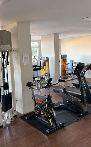 Apartamento à venda com 119m², 3 quartos e 2 vagas Apartamento à venda com 119m², 3 quartos e 2 vagasÁrea externa
