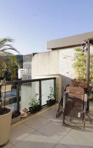 Apartamento à venda com 144m², 3 quartos e 2 vagasCobertura