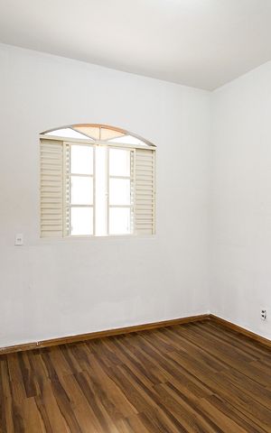 Casa para alugar com 214m², 2 quartos e 1 vagaQuarto 1