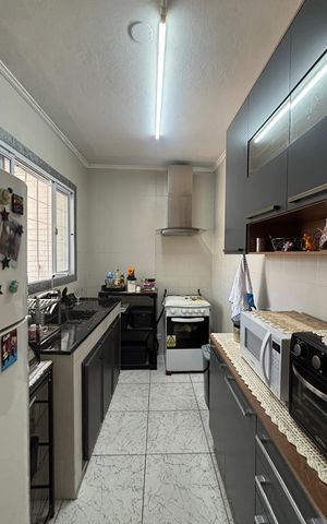 Casa à venda com 195m², 2 quartos e 2 vagas Casa à venda com 195m², 2 quartos e 2 vagasCozinha