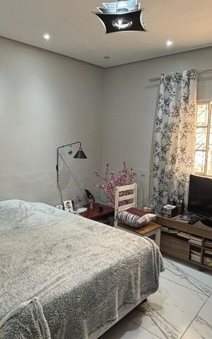 Casa à venda com 195m², 2 quartos e 2 vagas Casa à venda com 195m², 2 quartos e 2 vagasQuarto 2