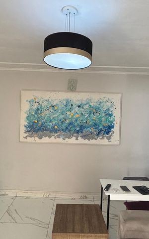 Casa à venda com 195m², 2 quartos e 2 vagas Casa à venda com 195m², 2 quartos e 2 vagasSala