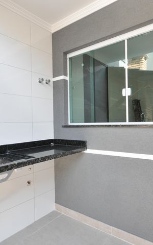 Casa à venda com 120m², 3 quartos e 2 vagasÁrea de Serviço