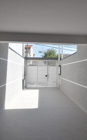 Casa à venda com 120m², 3 quartos e 2 vagasGaragem