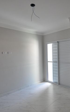 Casa à venda com 120m², 3 quartos e 2 vagasSuíte 3