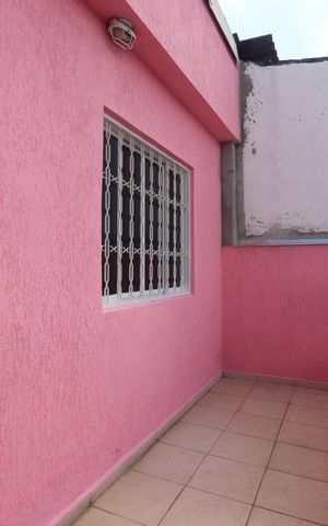 Casa para alugar com 120m², 2 quartos e 1 vagaVaranda