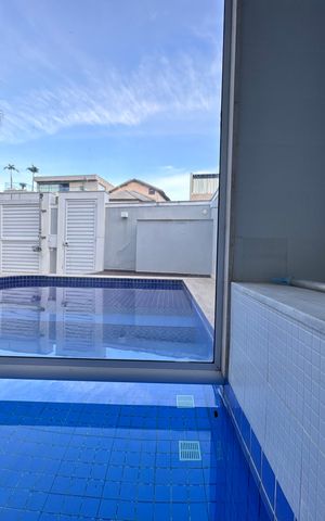 Casa de condomínio à venda com 290m², 4 quartos e 3 vagas Casa de condomínio à venda com 290m², 4 quartos e 3 vagasÁrea externa