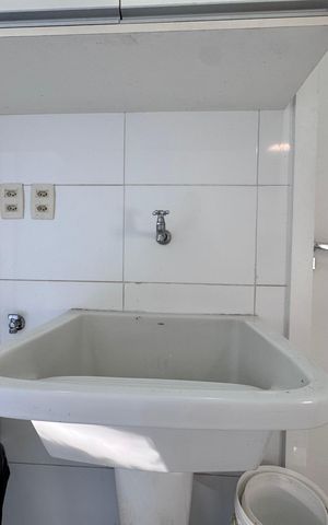 Casa de condomínio à venda com 290m², 4 quartos e 3 vagas Casa de condomínio à venda com 290m², 4 quartos e 3 vagasÁrea de Serviço