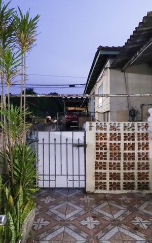 Casa à venda com 90m², 3 quartos e 1 vaga