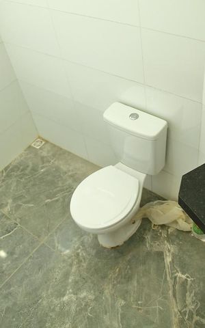 Casa à venda com 140m², 3 quartos e 2 vagasBanheiro Suíte 3 