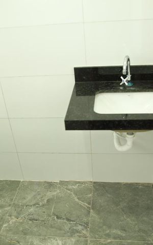 Casa à venda com 140m², 3 quartos e 2 vagasBanheiro Suíte 2 