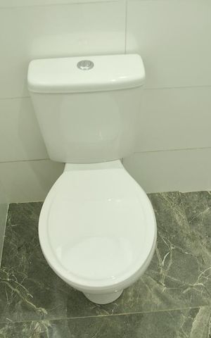 Casa à venda com 140m², 3 quartos e 2 vagasBanheiro Suíte 2 