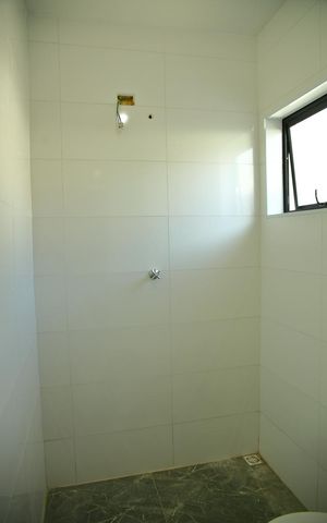 Casa à venda com 140m², 3 quartos e 2 vagasBanheiro Suíte 3 