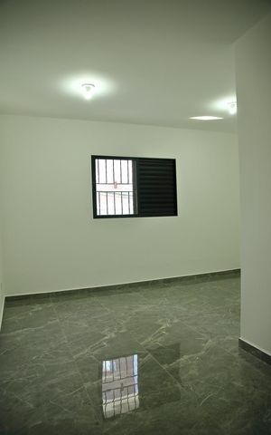 Casa à venda com 140m², 3 quartos e 2 vagasSuíte 1 