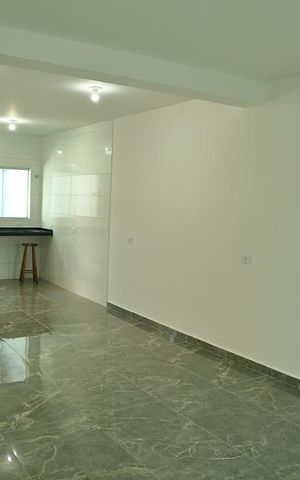 Casa à venda com 140m², 3 quartos e 2 vagasSala